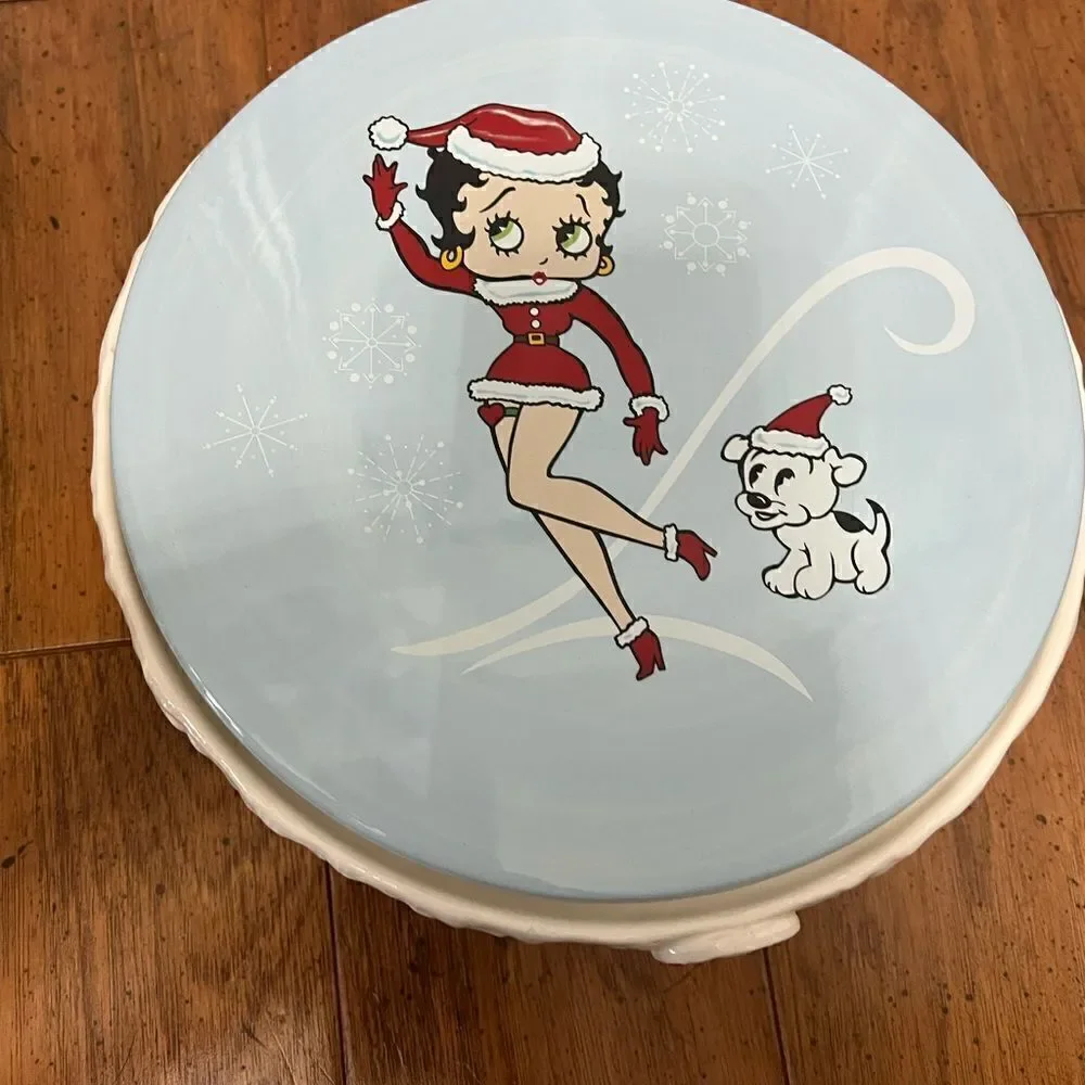 ⚡CLOSET CLEAR-OUT: PRICE DROP⚡ BETTY BOOP CAKE stand and DESSERT SERVER plate